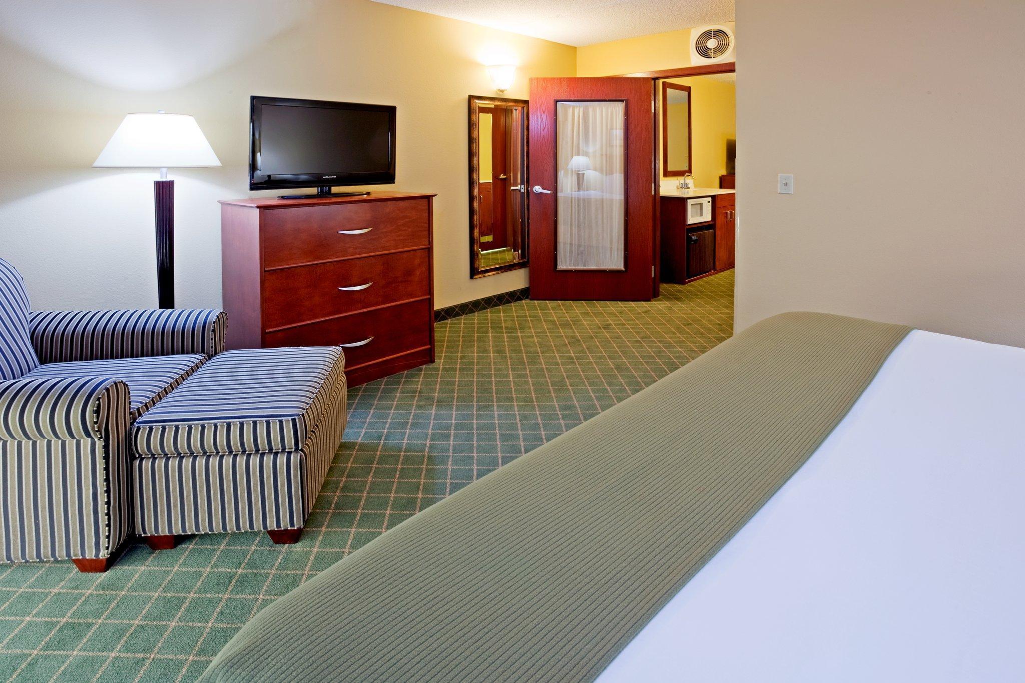 Holiday Inn Express Hotel & Suites Coon Rapids - Blaine Area By Ihg Екстер'єр фото