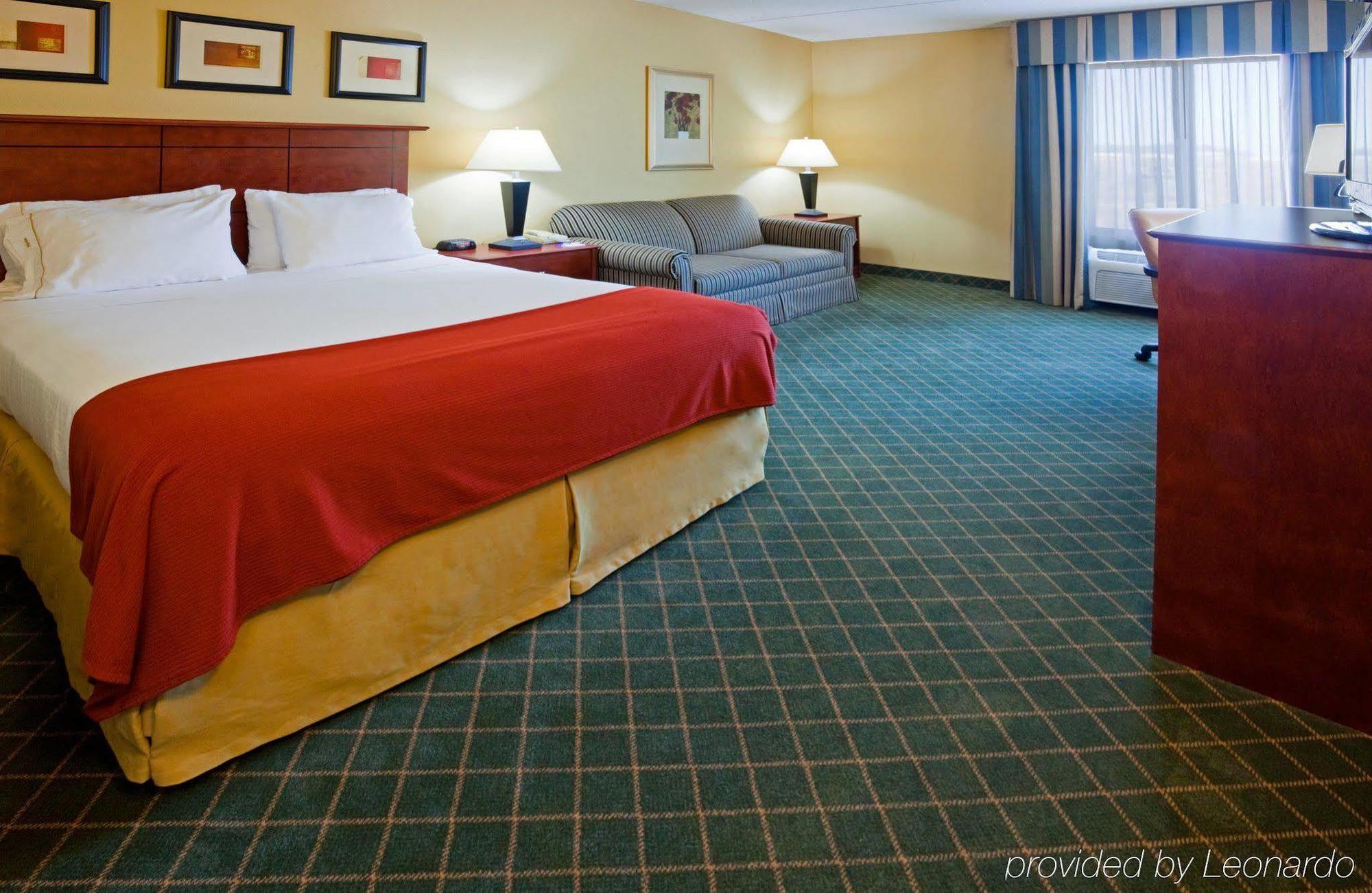 Holiday Inn Express Hotel & Suites Coon Rapids - Blaine Area By Ihg Екстер'єр фото