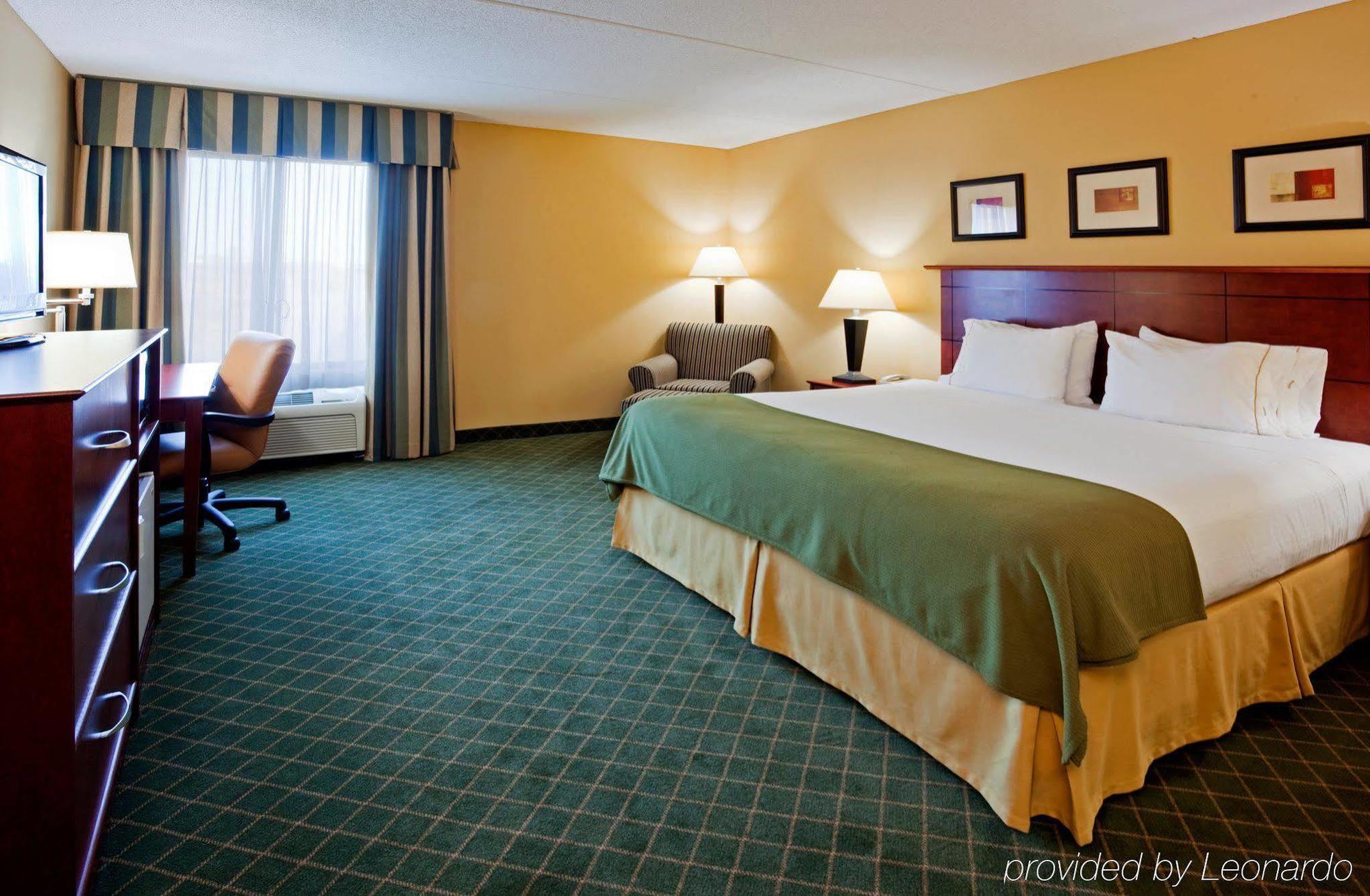 Holiday Inn Express Hotel & Suites Coon Rapids - Blaine Area By Ihg Екстер'єр фото
