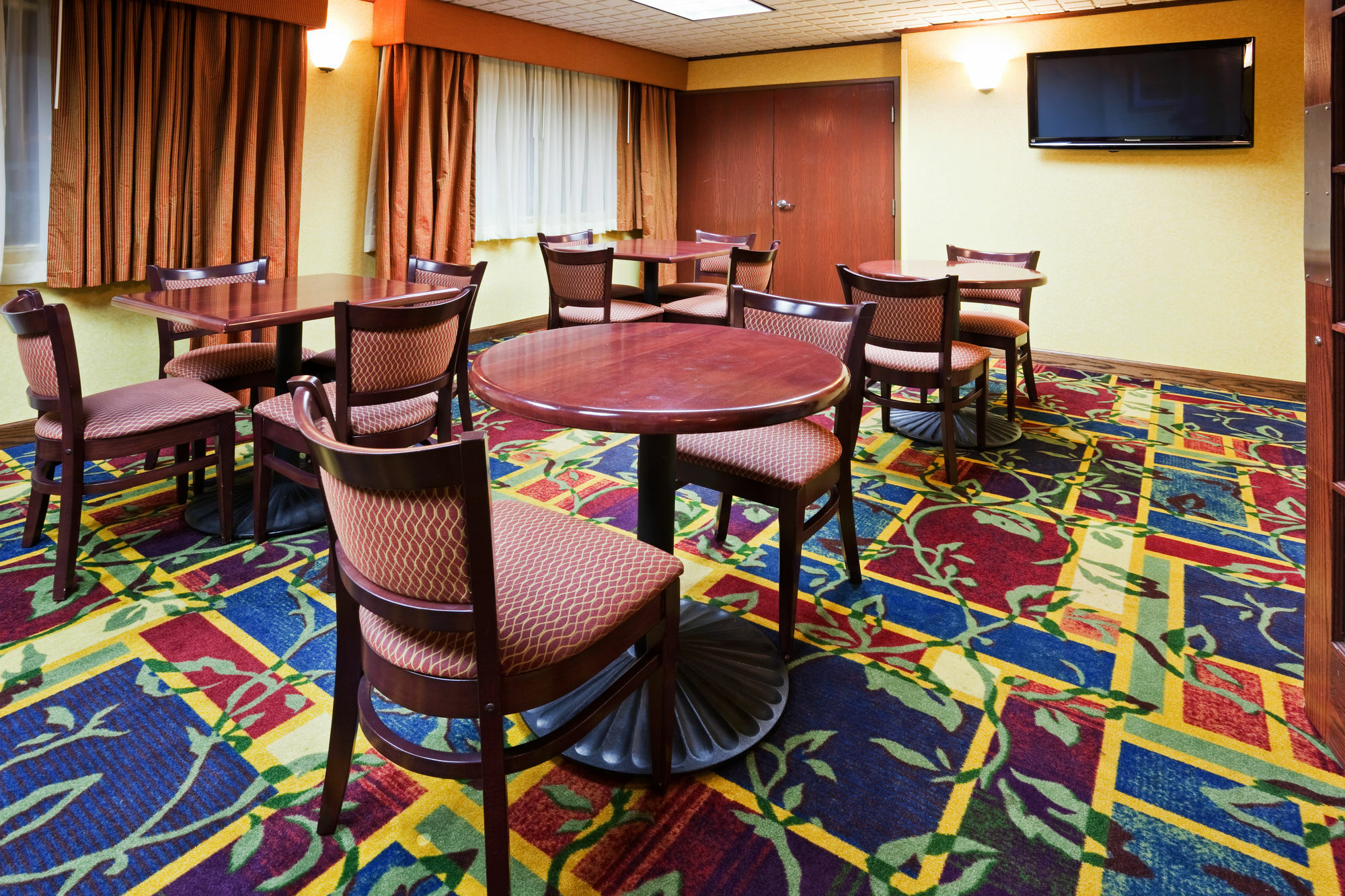 Holiday Inn Express Hotel & Suites Coon Rapids - Blaine Area By Ihg Екстер'єр фото
