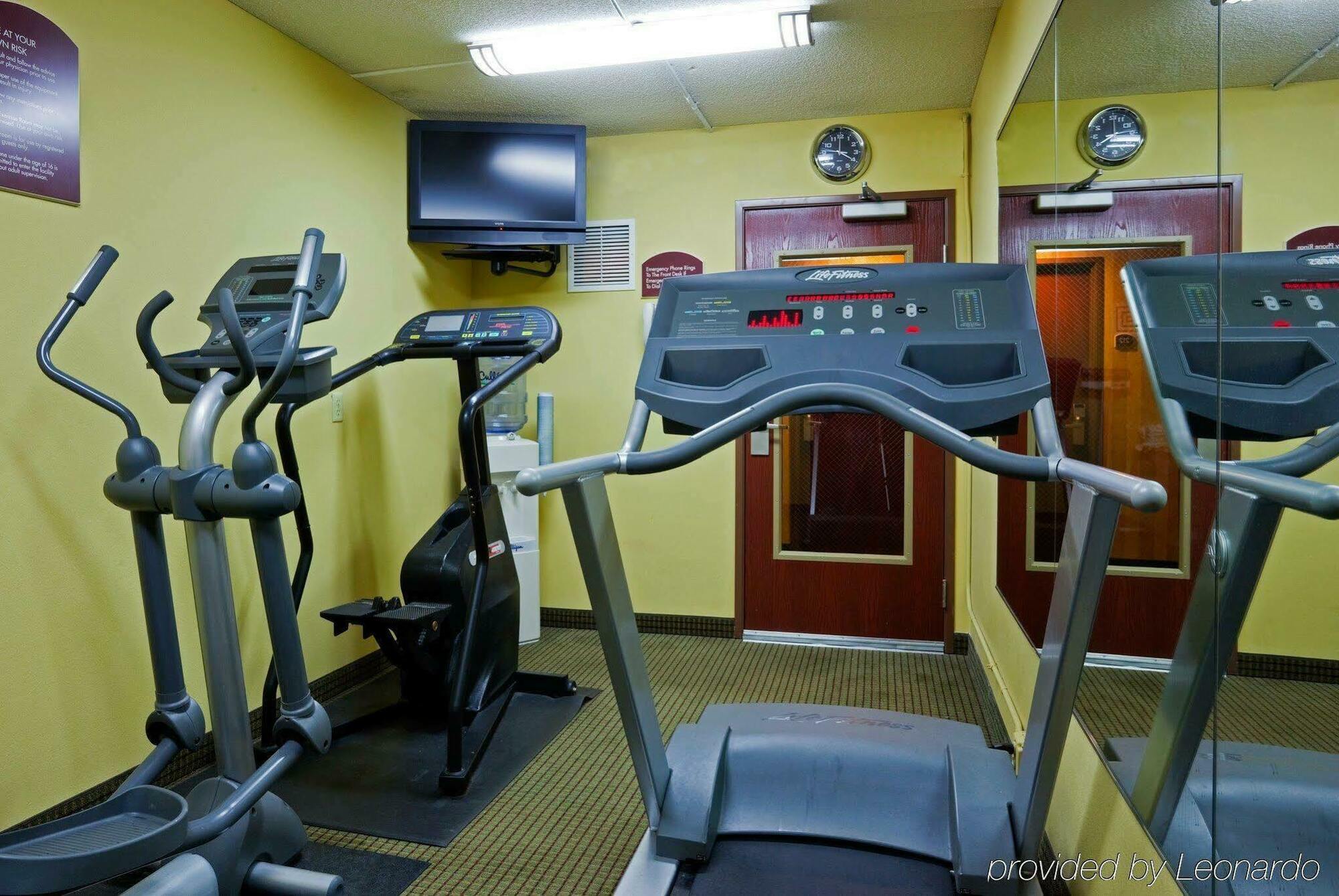 Holiday Inn Express Hotel & Suites Coon Rapids - Blaine Area By Ihg Екстер'єр фото